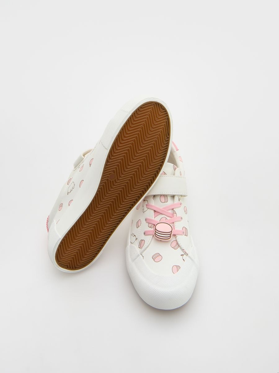 Pusheen patterned trainers - white - RESERVED - 5