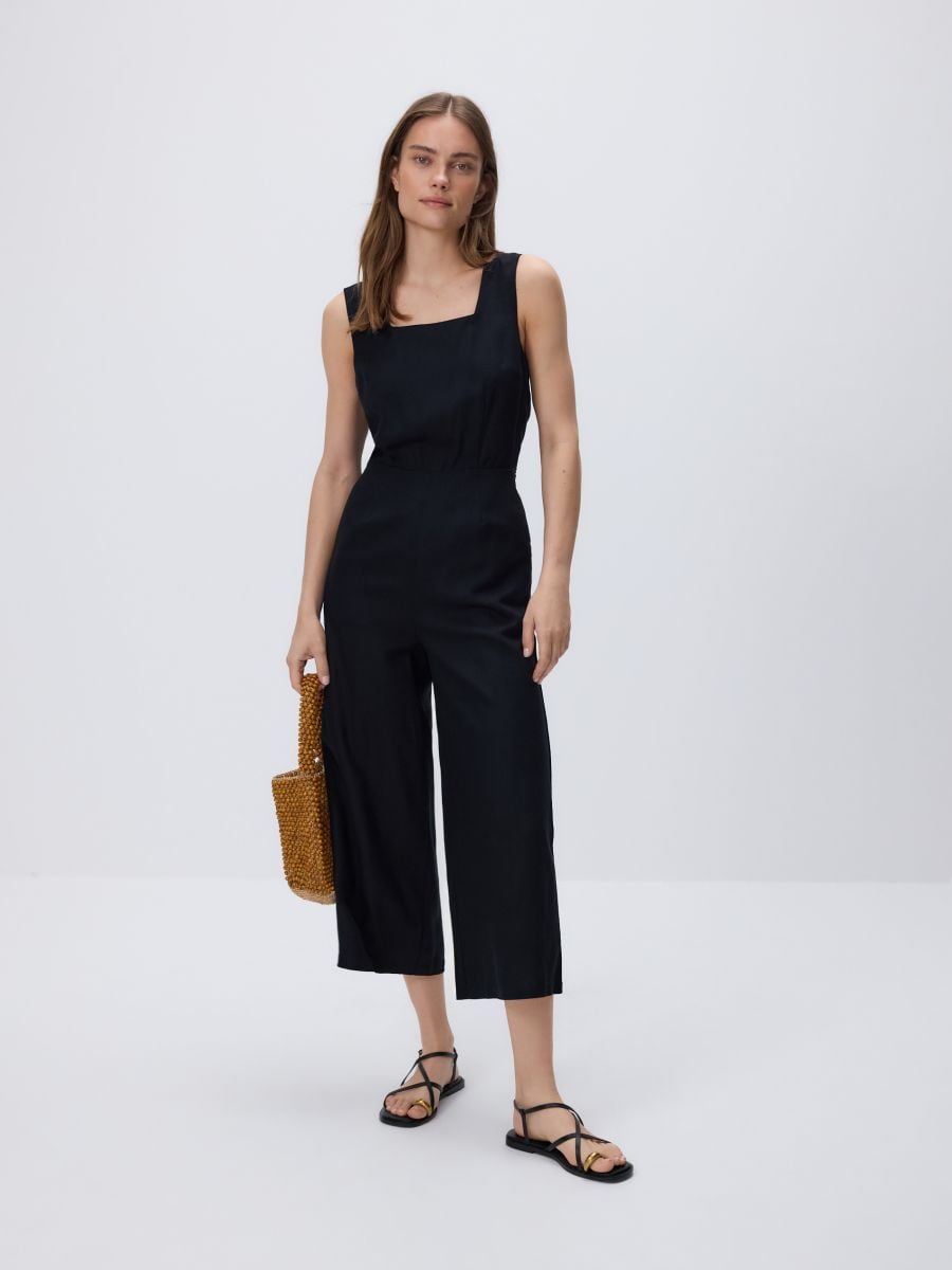 Viskoserig jumpsuit med hørblanding - sort - RESERVED