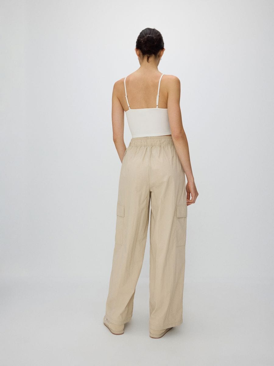 Trousers with cargo pockets - nude - RESERVED - 3