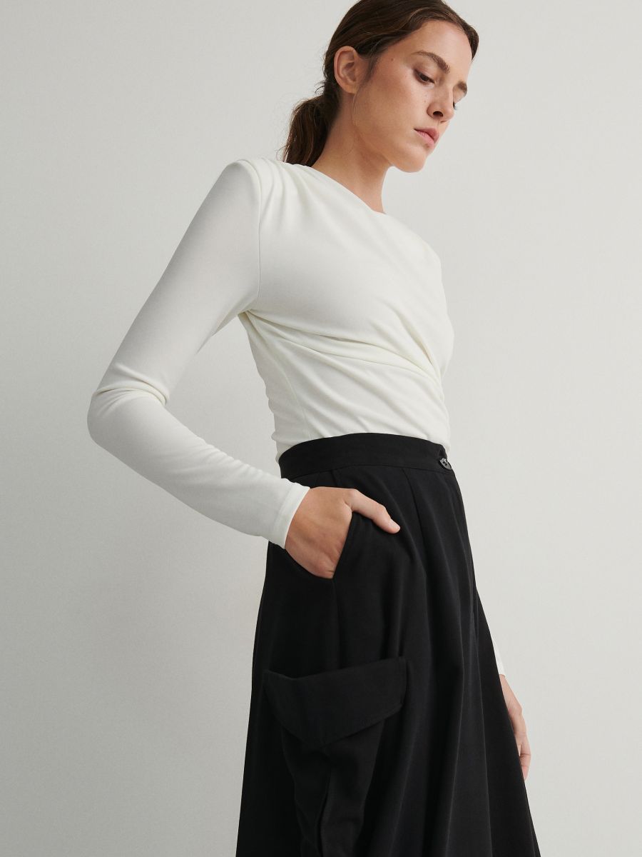 Skirt with cargo pockets - black - RESERVED - 4
