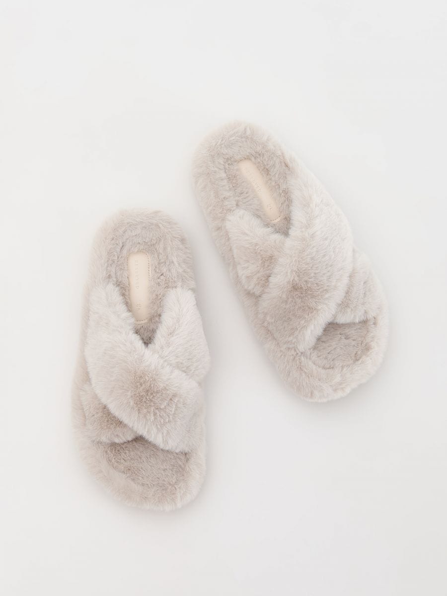 Faux fur sliders - light grey - RESERVED - 2