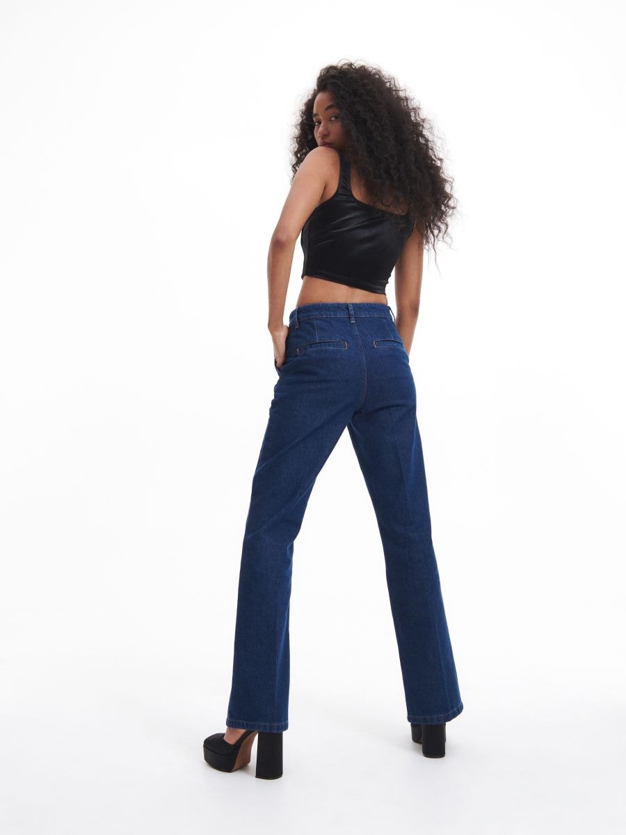 Pantaloni evazați din denim - indigo jeans - RESERVED