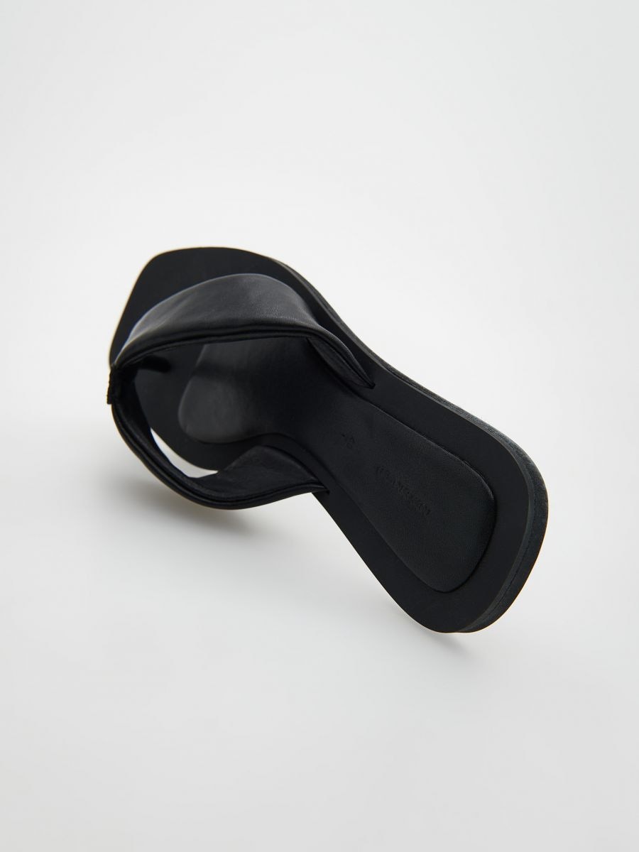 Leather flip flops - black - RESERVED - 4