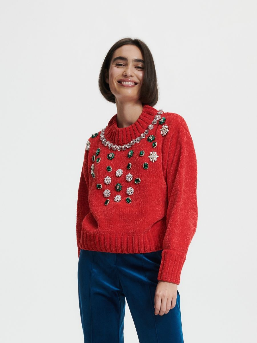 Pullover mit mehrfarbigen Steinen - rot - RESERVED - 4