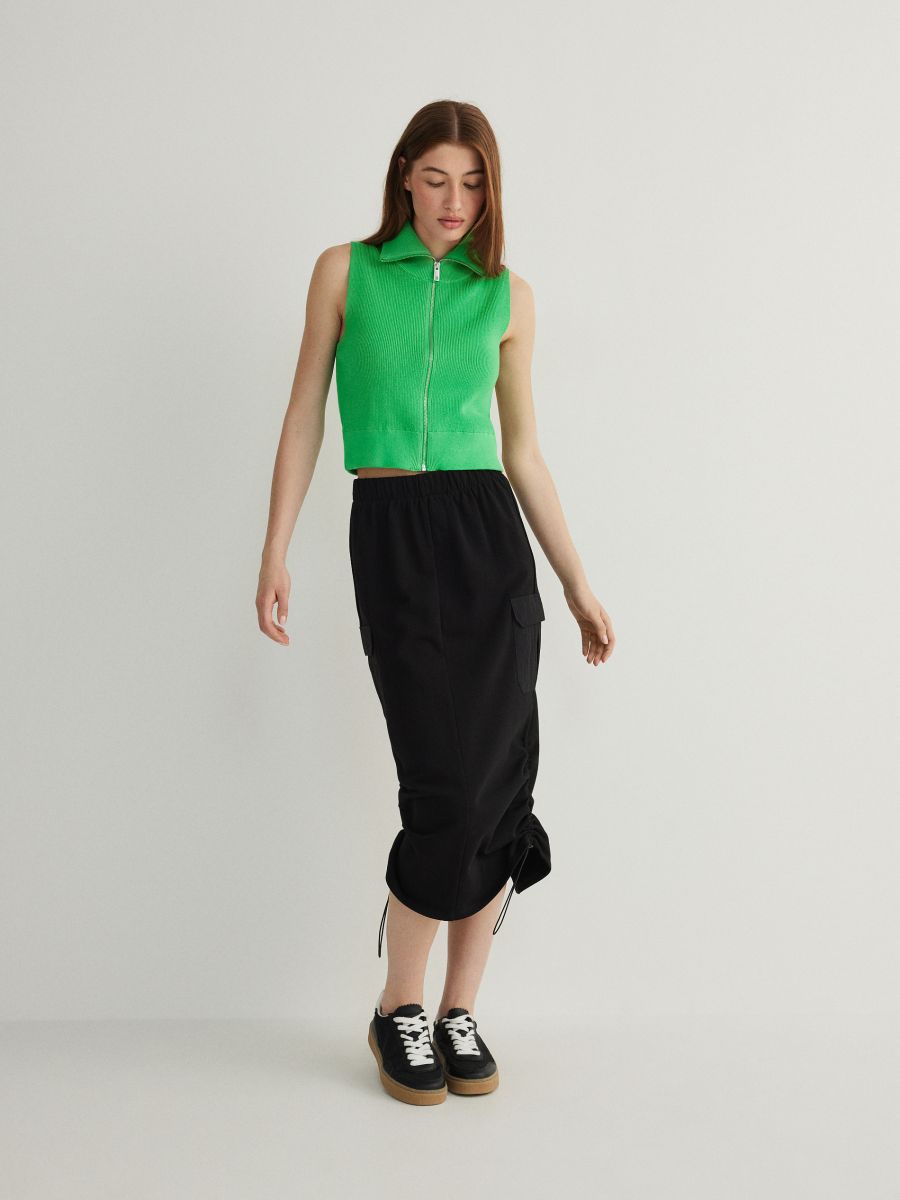 Skirt with cargo pockets - black - RESERVED