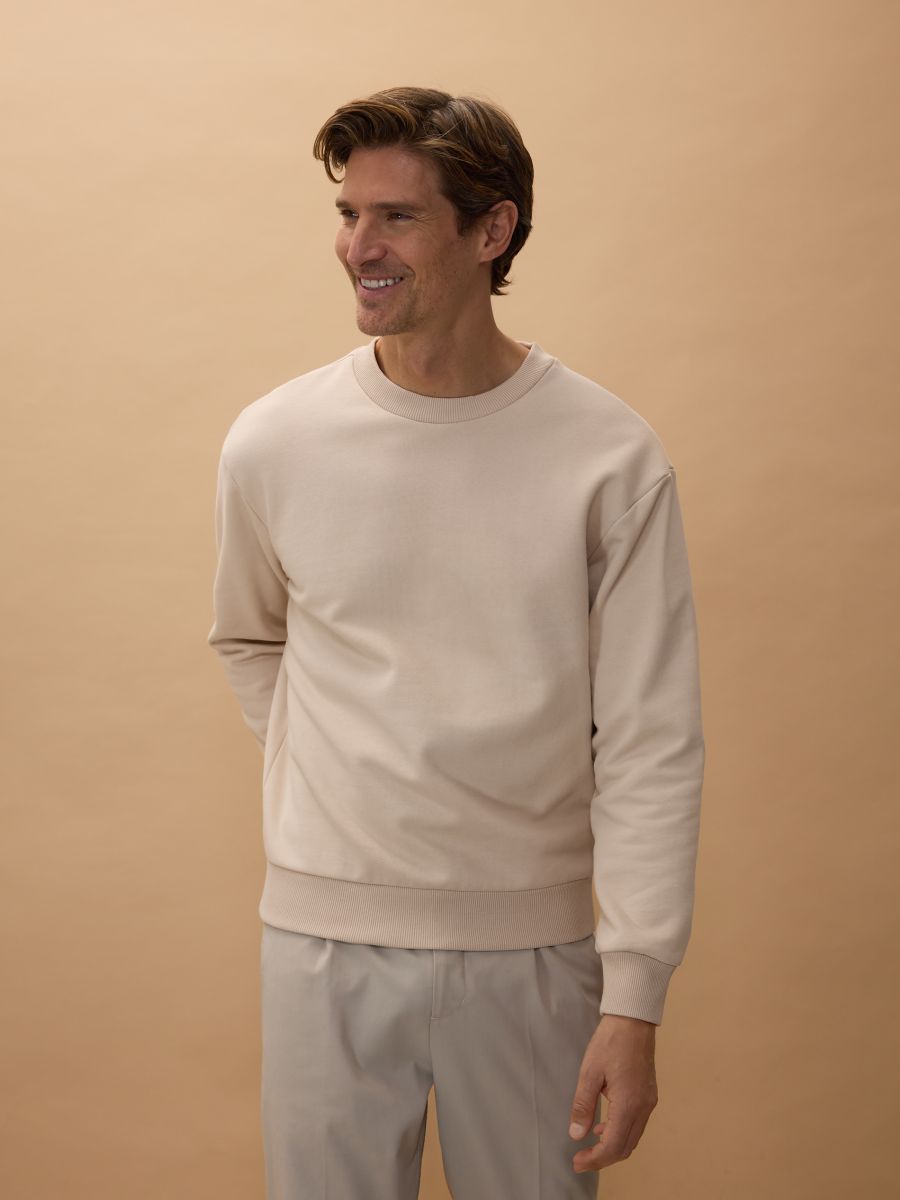 Regular fit cotton sweatshirt - cream - RESERVED