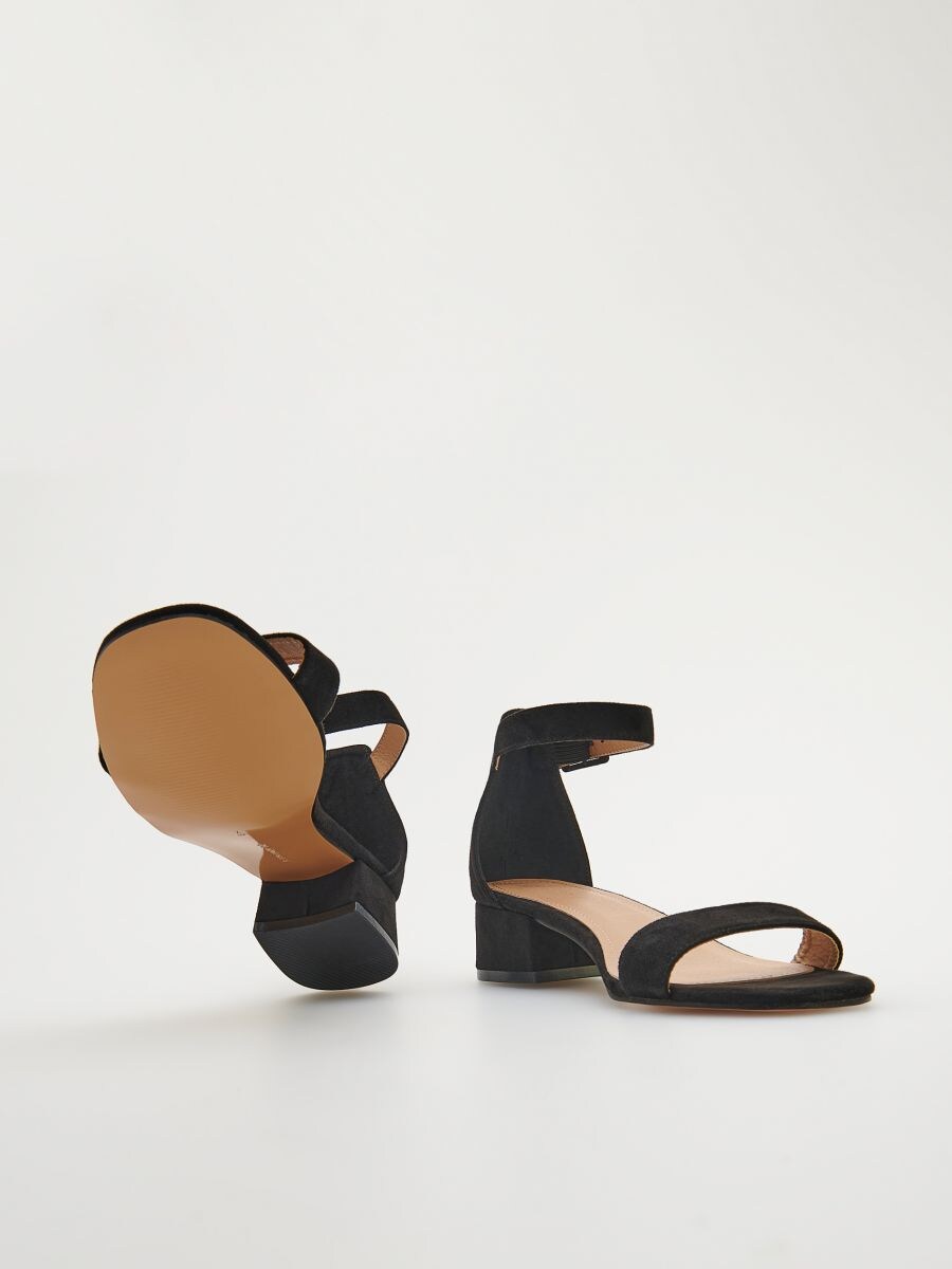 Low heel sandals - black - RESERVED - 5