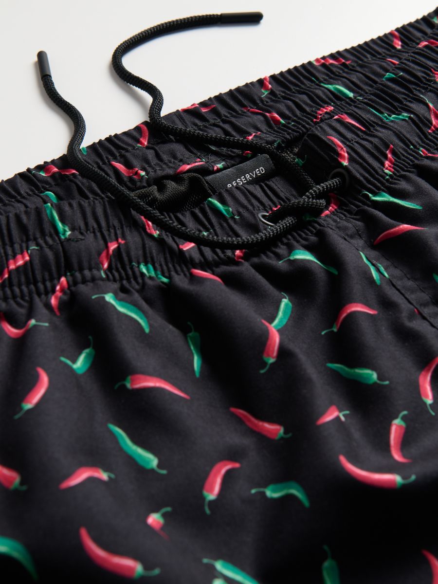 Gemusterte Badeshorts - schwarz - RESERVED - 2
