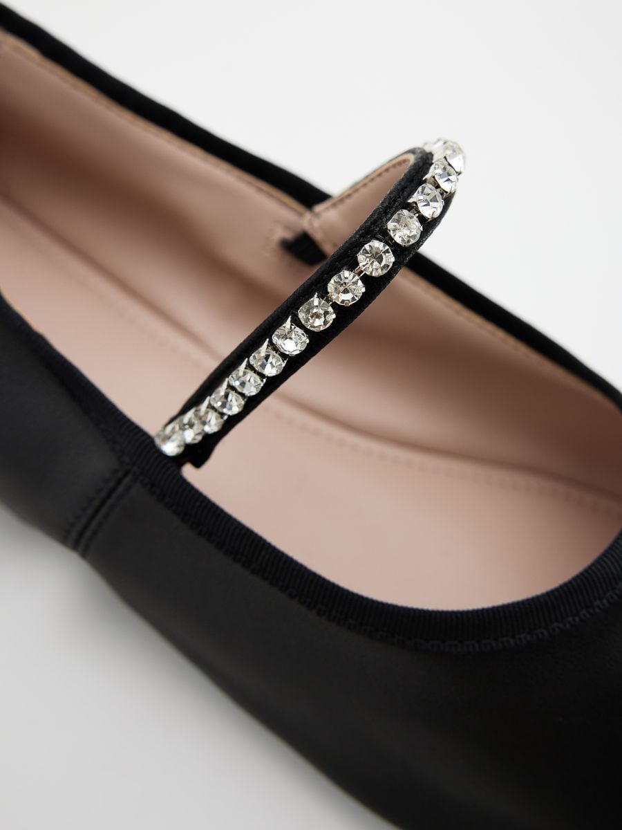 Ballerine in pelle con cinturino - nero - RESERVED - 4
