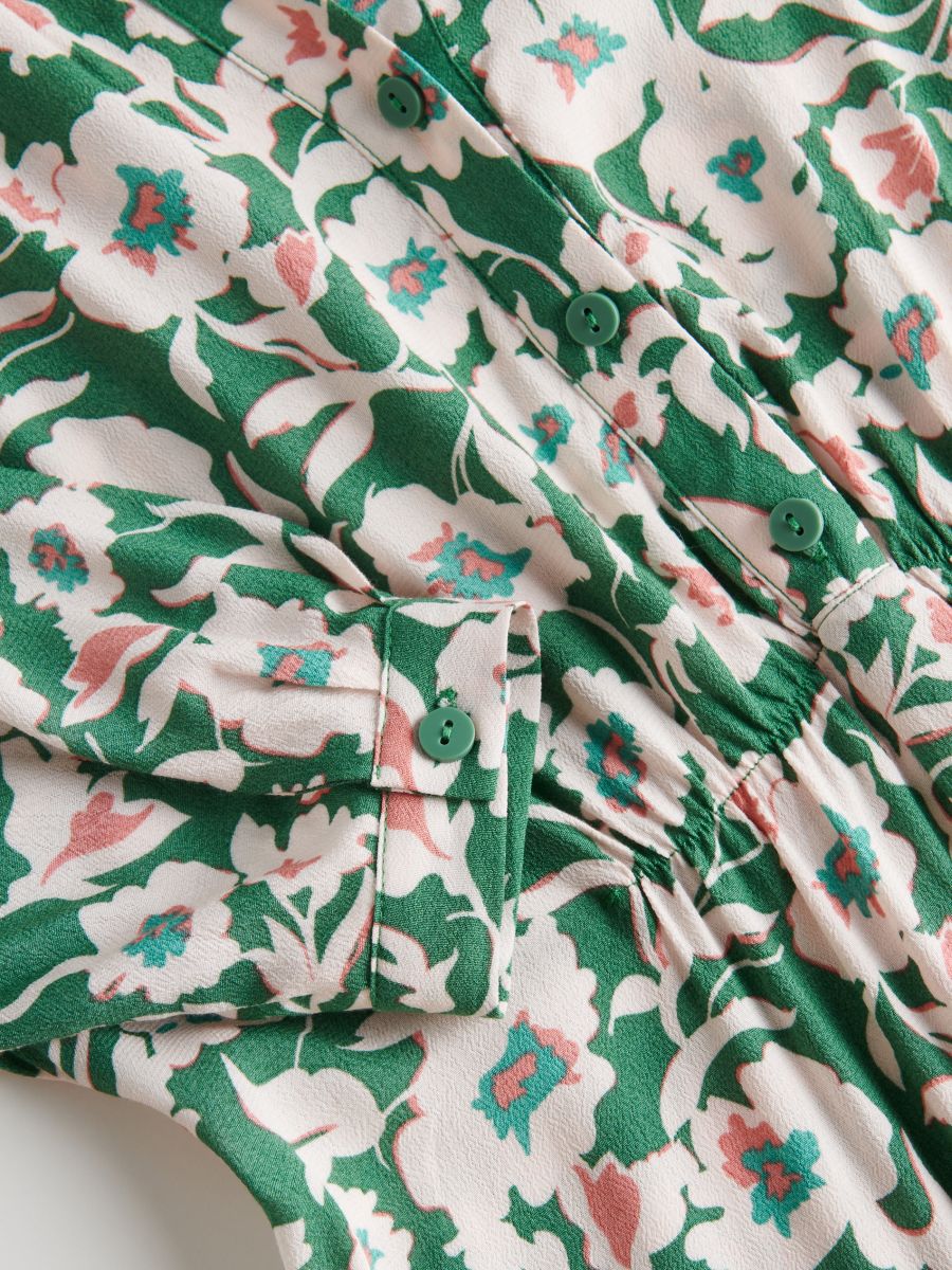 Robe à motif en EcoVero™ - Vert - RESERVED - 5