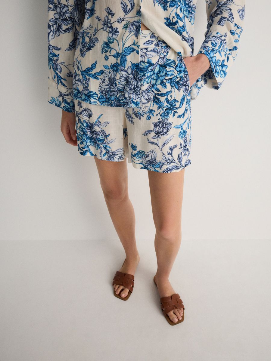 Viscose rich shorts - multicolor - RESERVED