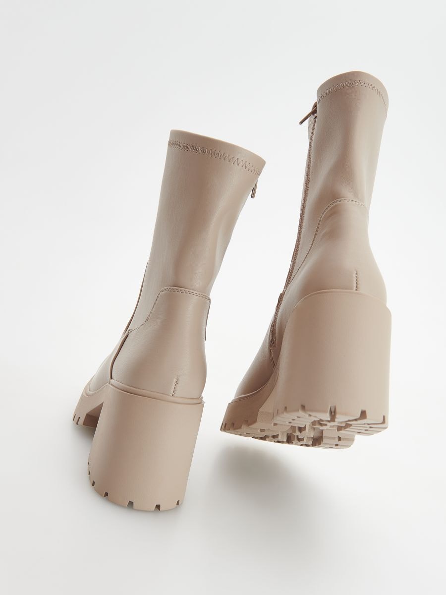 Bottines à semelle crantée - Beige - RESERVED - 5