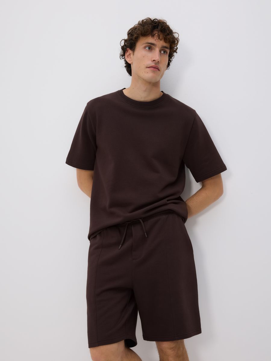 MEN`S SHORTS - brun foncé - RESERVED