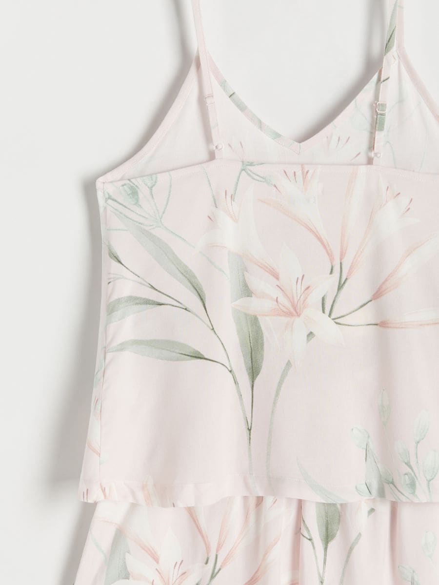 Blomstret pyjamassæt i to dele - pastellyserød - RESERVED - 7