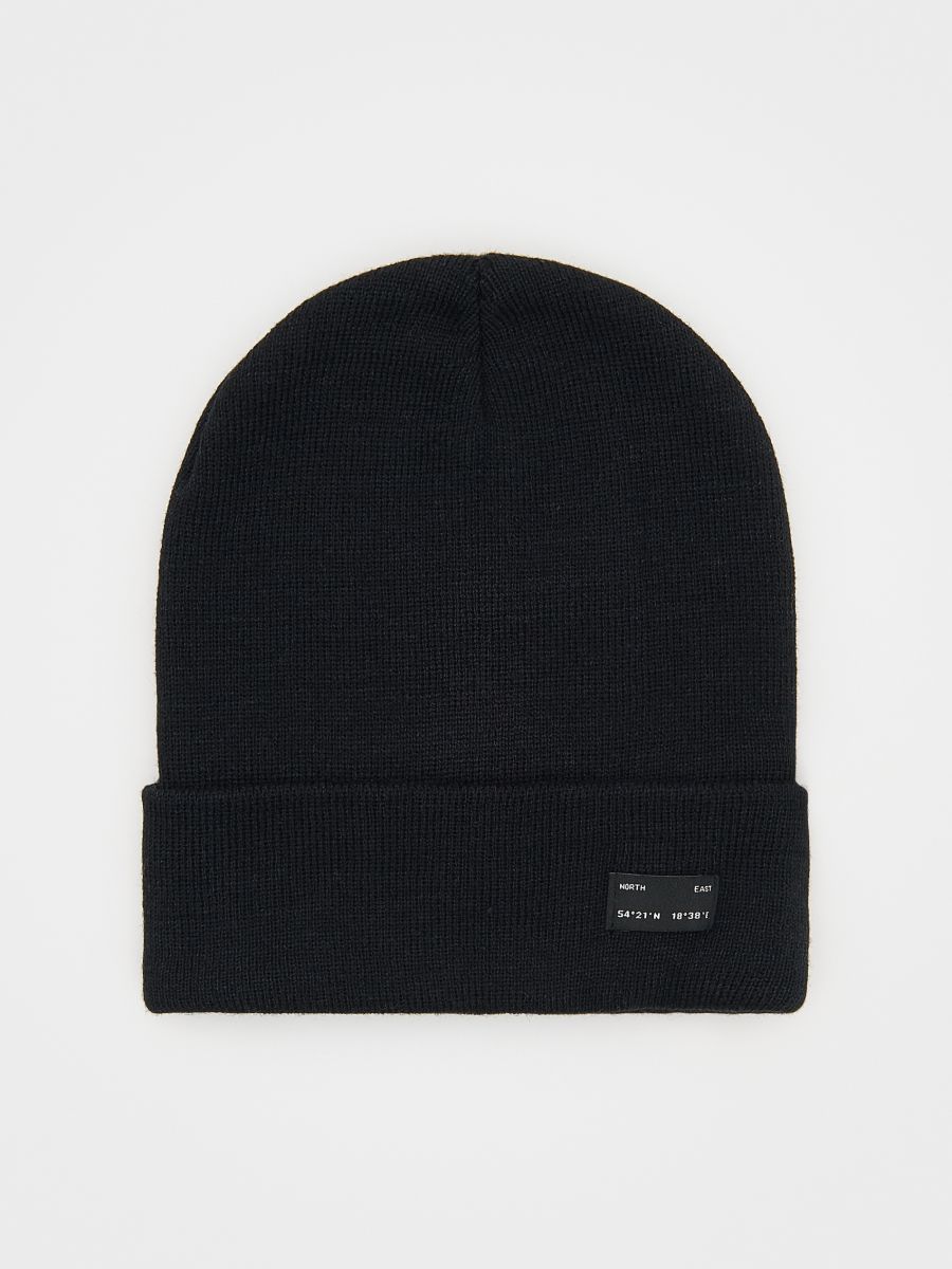 Kapa beanie z našitkom - črna - RESERVED