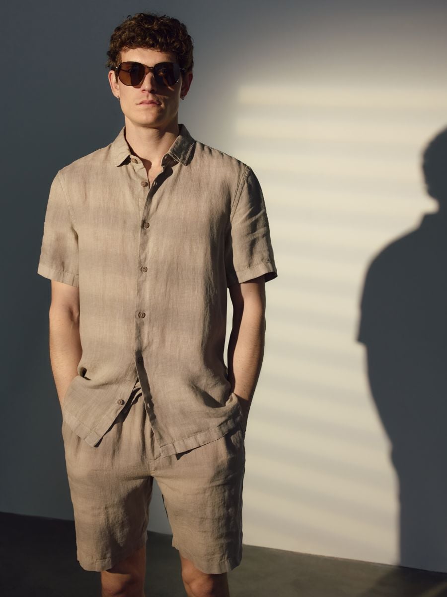 Linen jogger shorts - beige - RESERVED