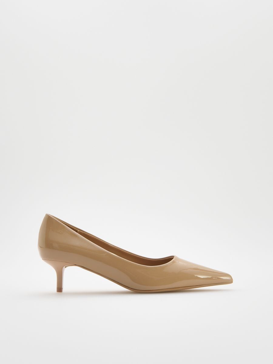 Pumps med kittenklack - NUDE - RESERVED