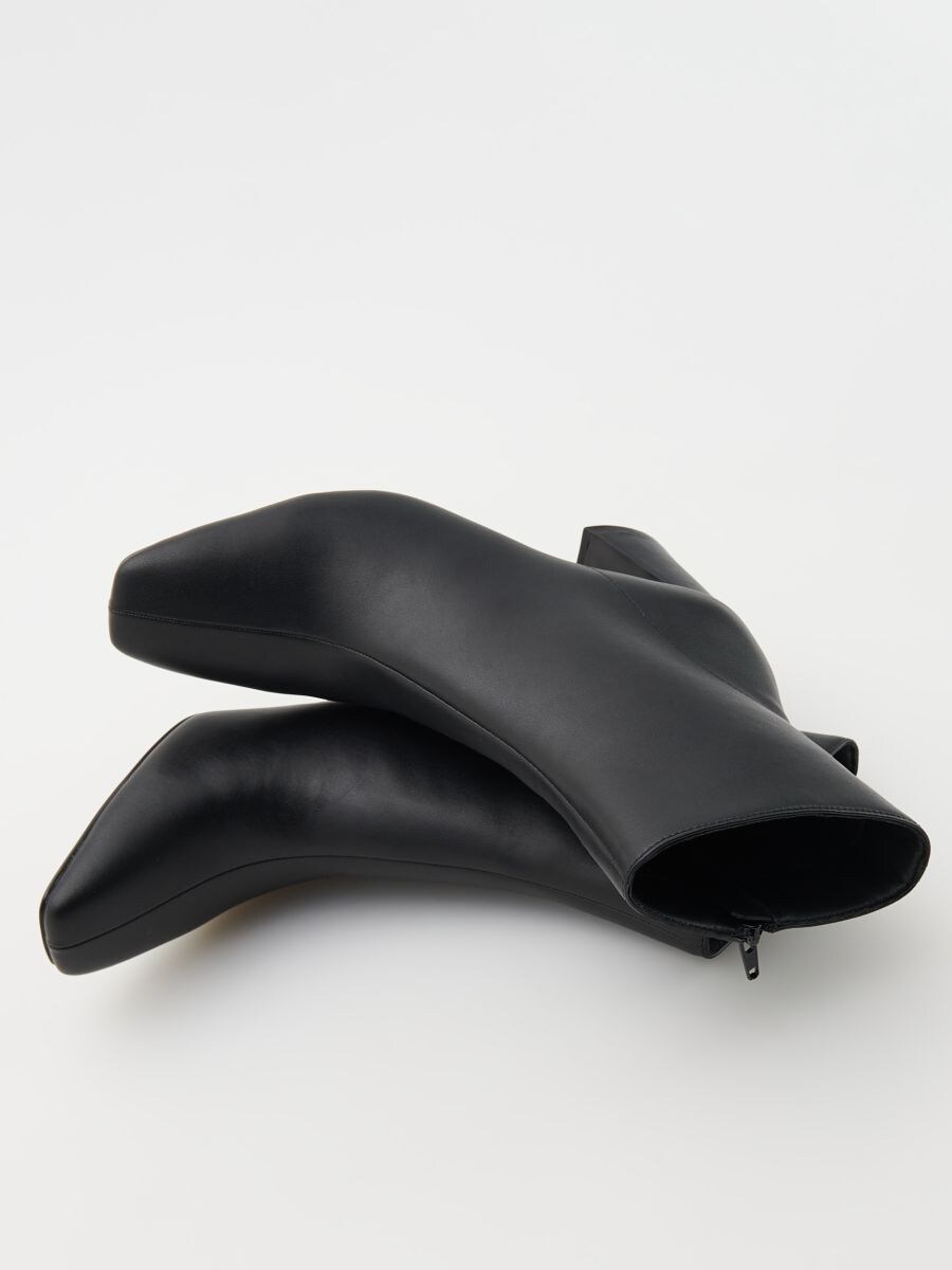 Ankle boots with asymmetric heel - black - RESERVED - 4