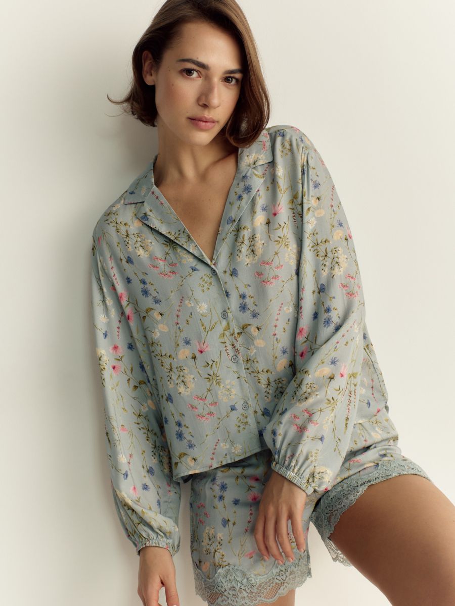Two piece pyjama set with floral motif - pale blue - RESERVED
