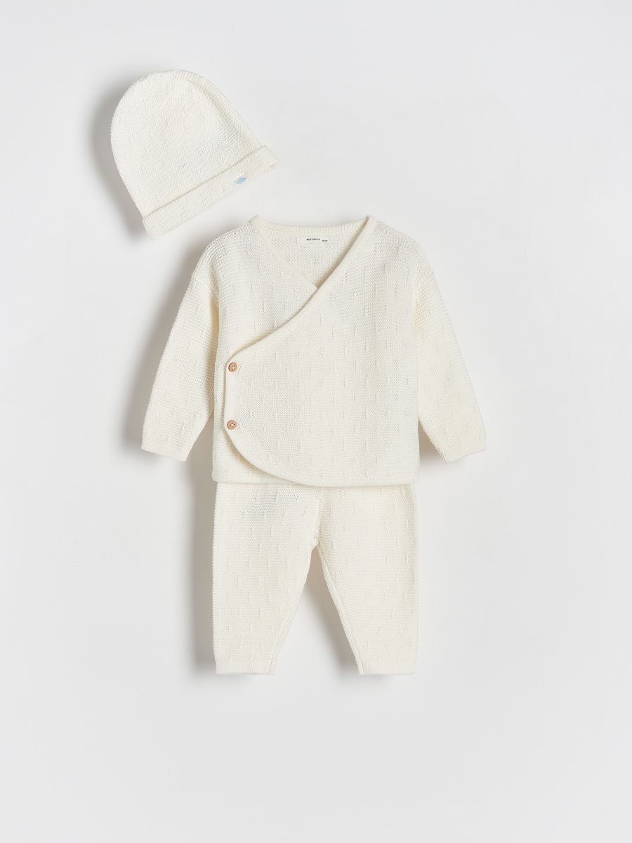 BABIES` SWEATER, TROUSERS & CAP - creme - RESERVED