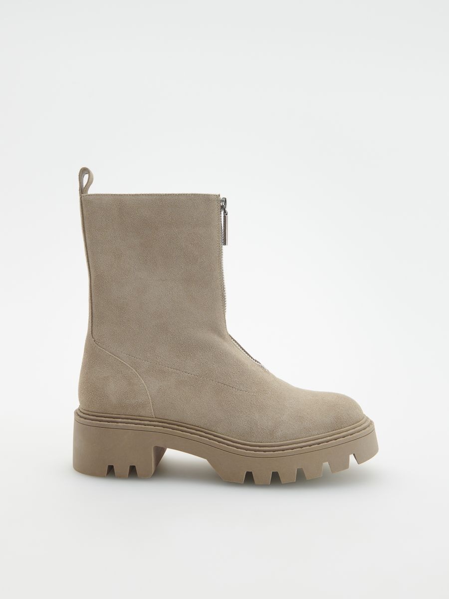 Bottines en daim à fermetures zippées - Beige - RESERVED - 2