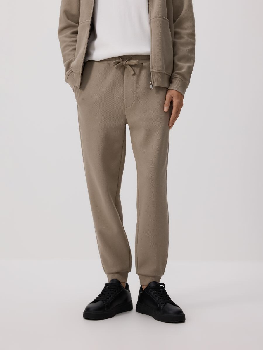 Pantaloni sport jogger cu conținut ridicat de bumbac - cafeniu - RESERVED