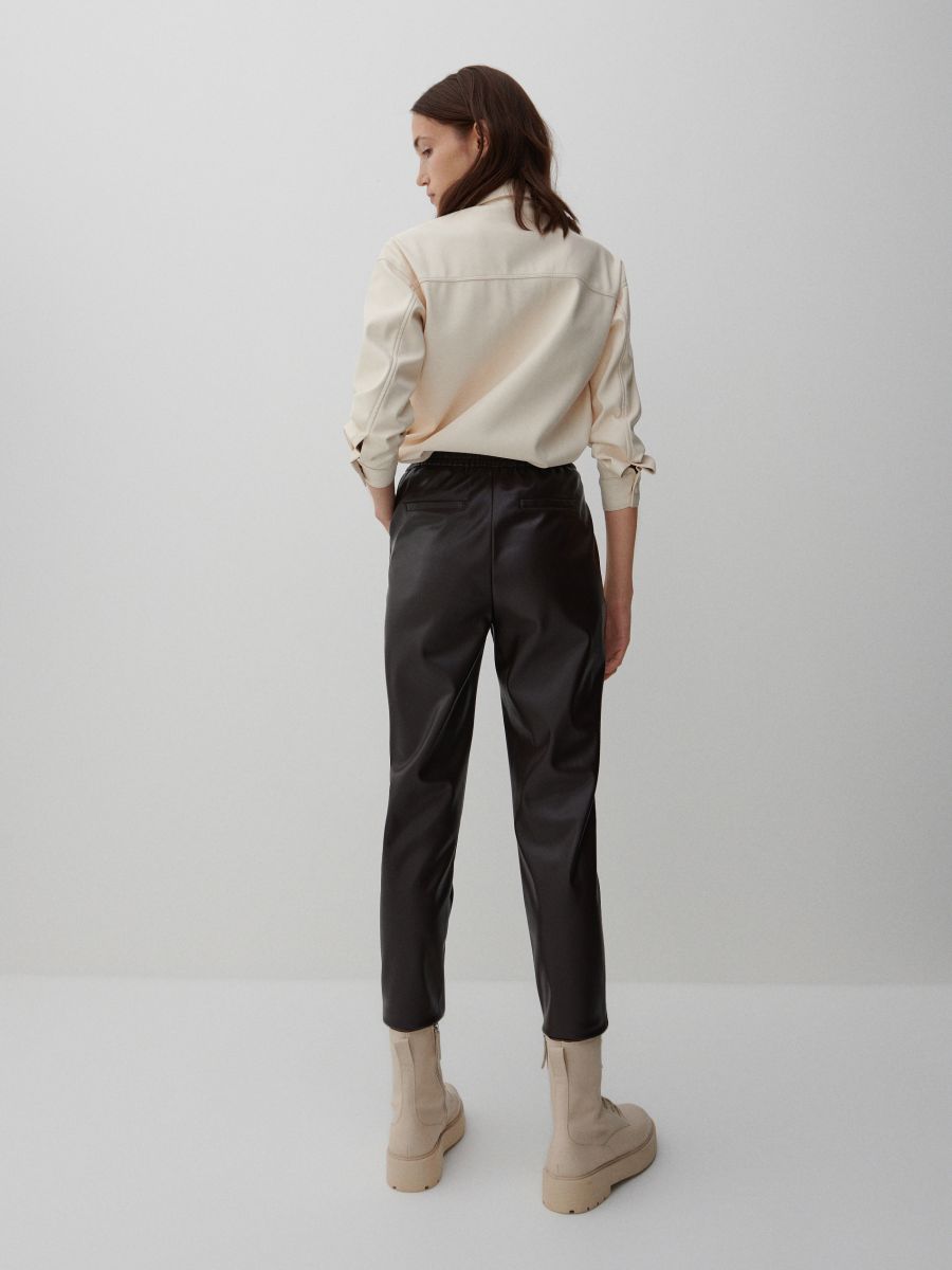 Jogger pantalone od veštačke kože - tamno braon - RESERVED - 3
