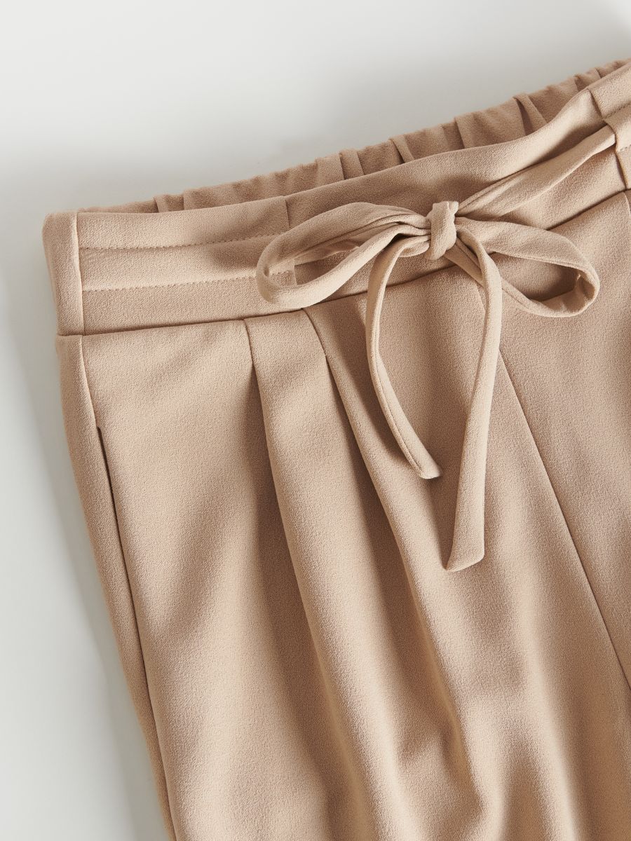 Cigarette trousers with belt - beige - RESERVED - 4
