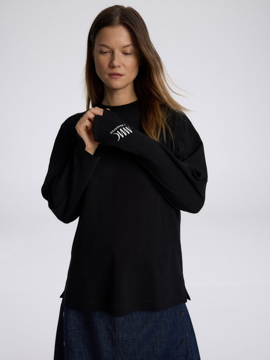 Longsleeve z manifestem MMC x Reserved - czarny - RESERVED - 2