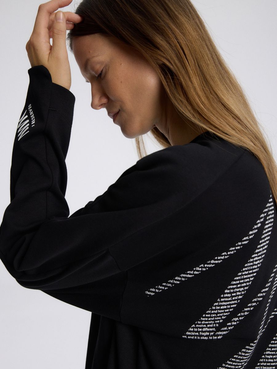 Longsleeve z manifestem MMC x Reserved - czarny - RESERVED - 4