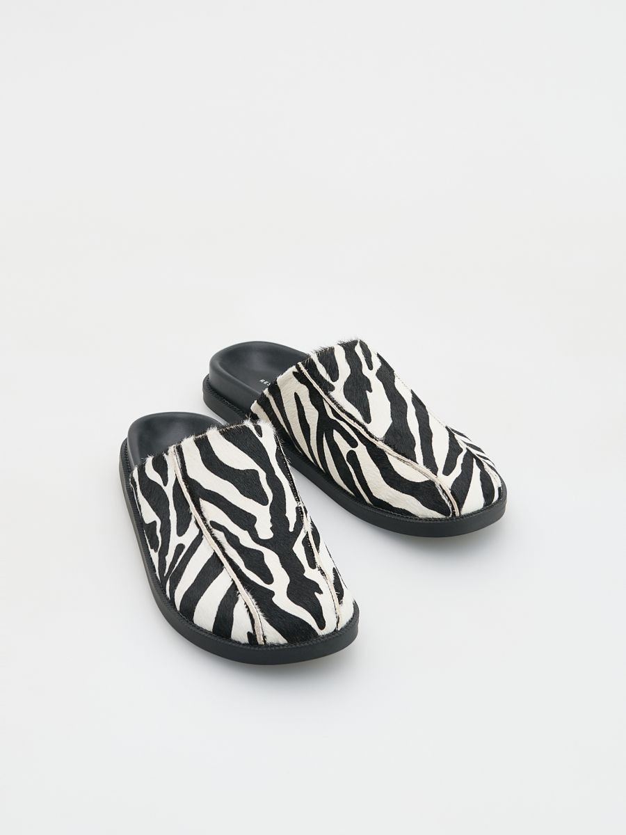 Leather mules with animal motif - multicolor - RESERVED - 3