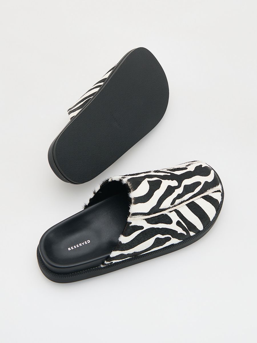 Leather mules with animal motif - multicolor - RESERVED - 4