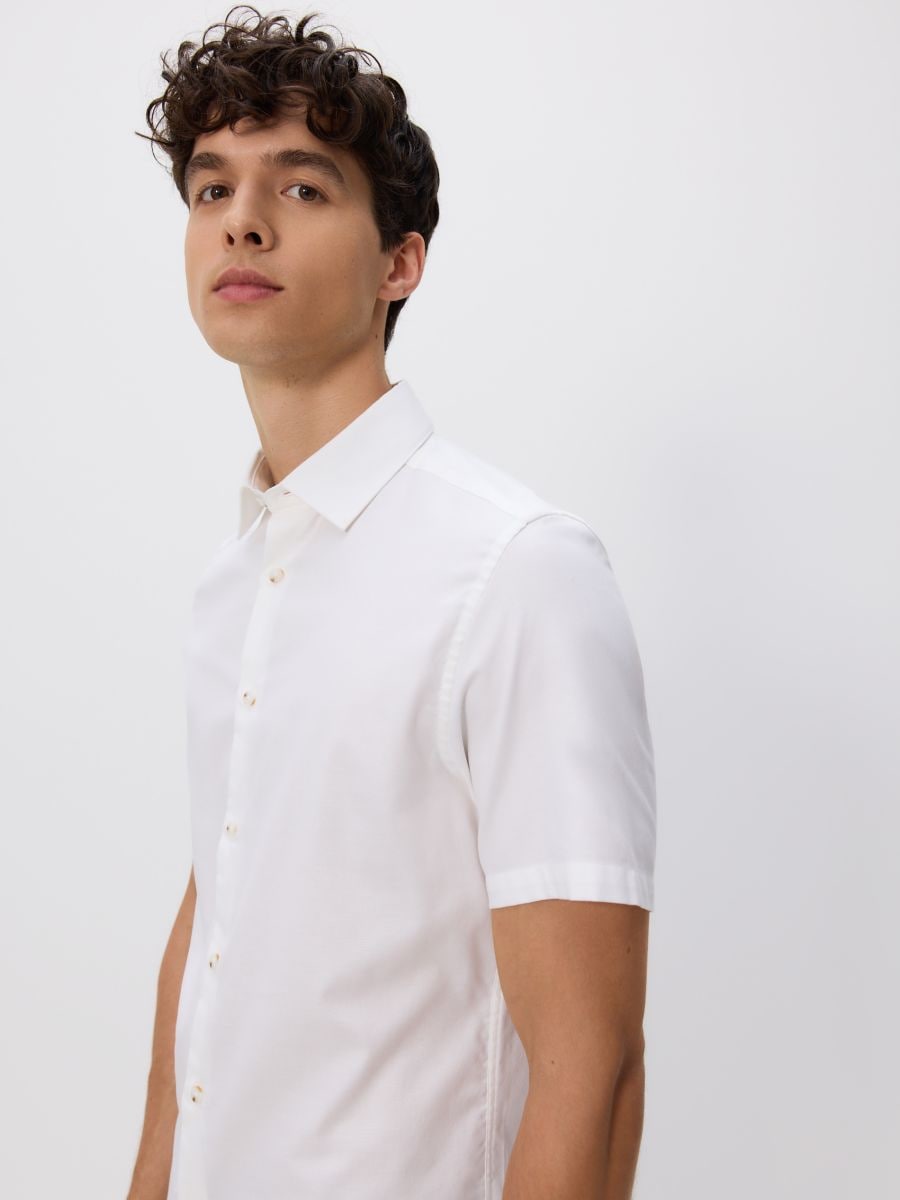 Camisa de algodón regular fit - blanco - RESERVED
