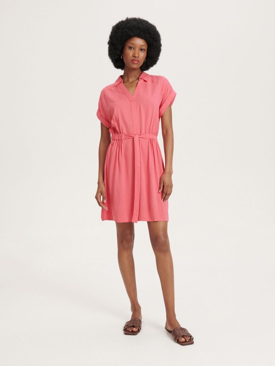 Wiskozowa sukienka mini - różowy - RESERVED