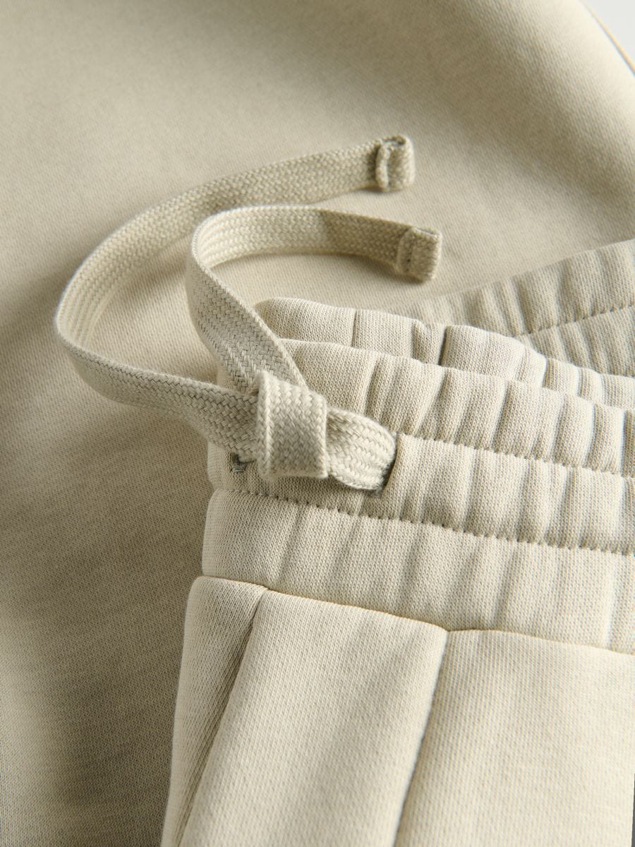 Regular fit tracksuit bottoms - pale green - RESERVED - 6