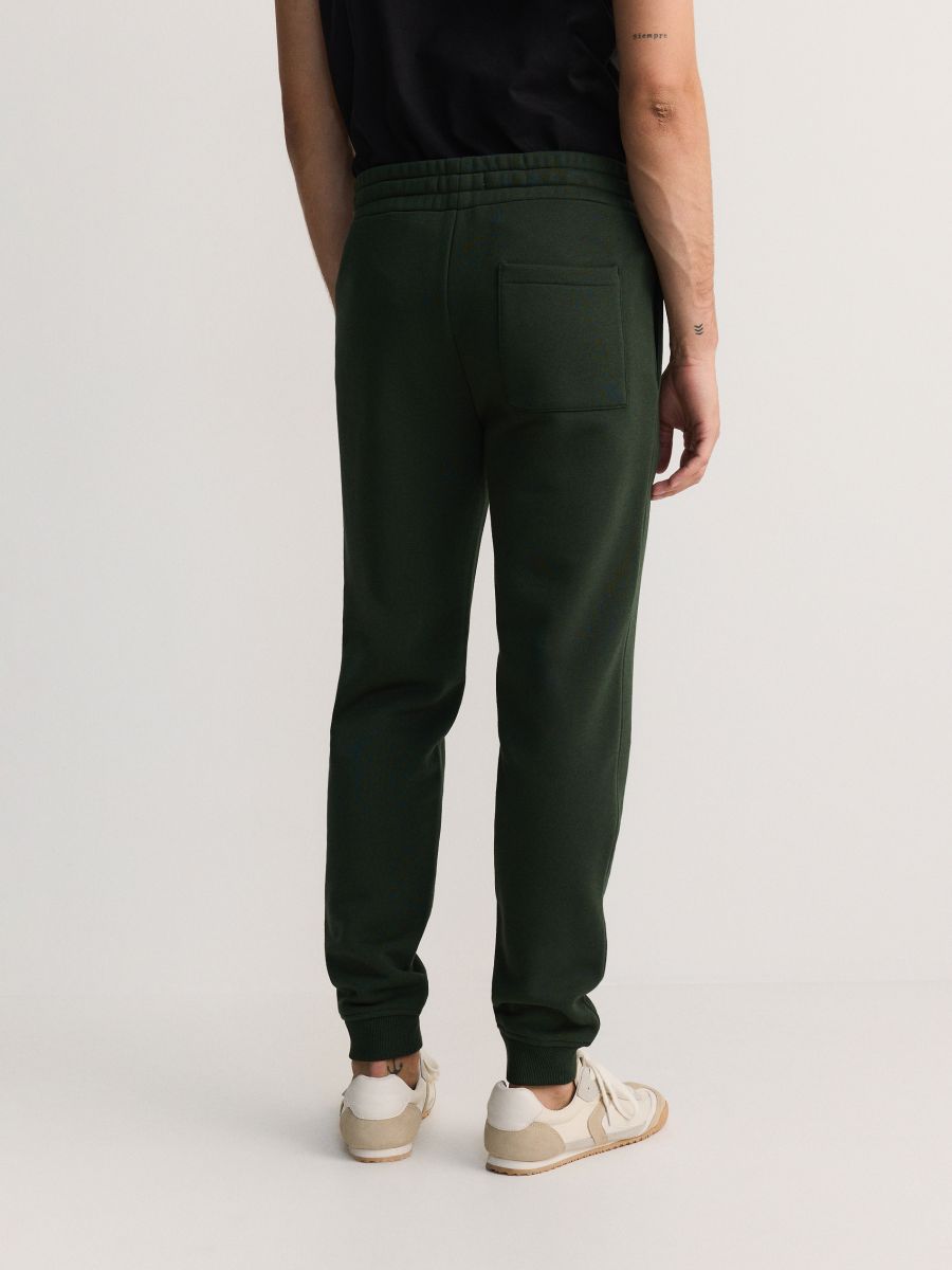 Regular fit tracksuit bottoms Color dark green RESERVED 2170W 79X