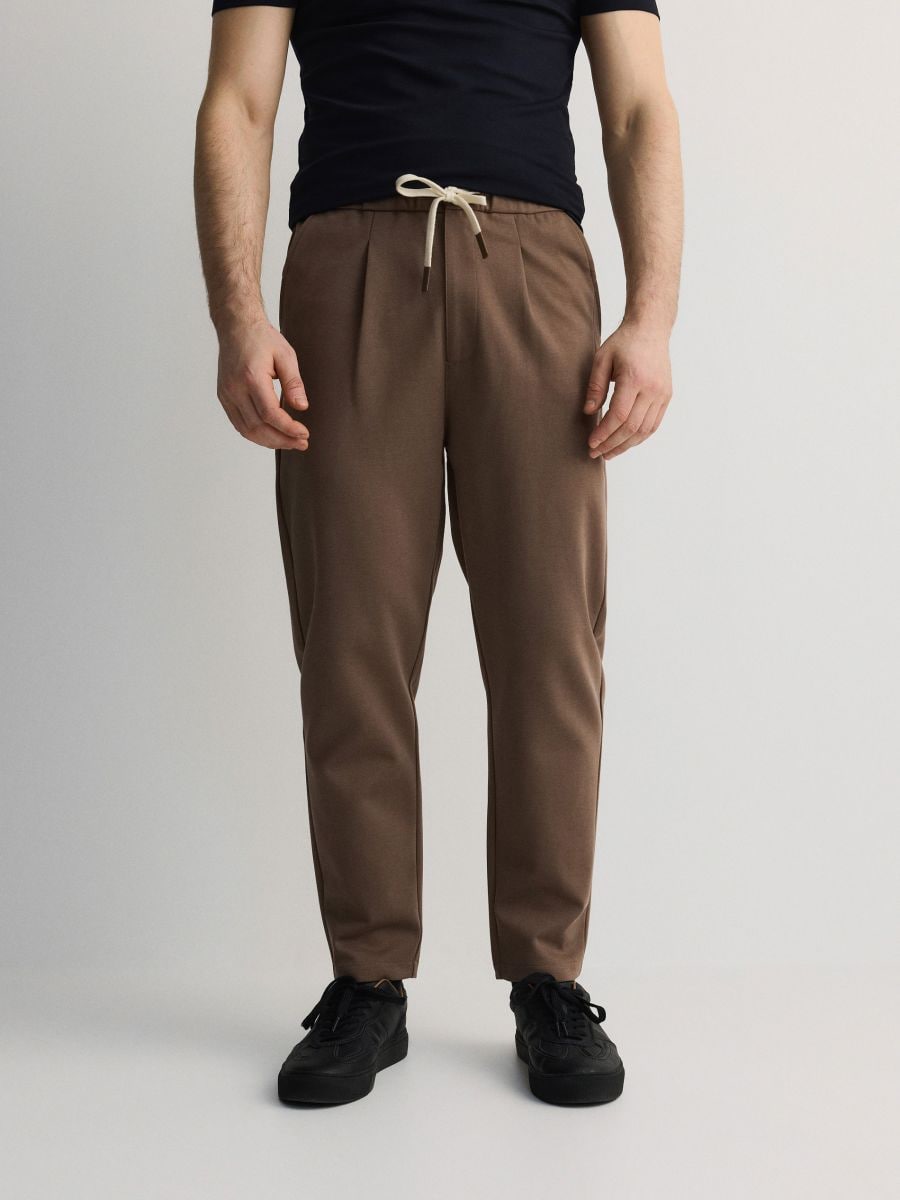 Chino regular hlače z mešanico liocela - beige - RESERVED