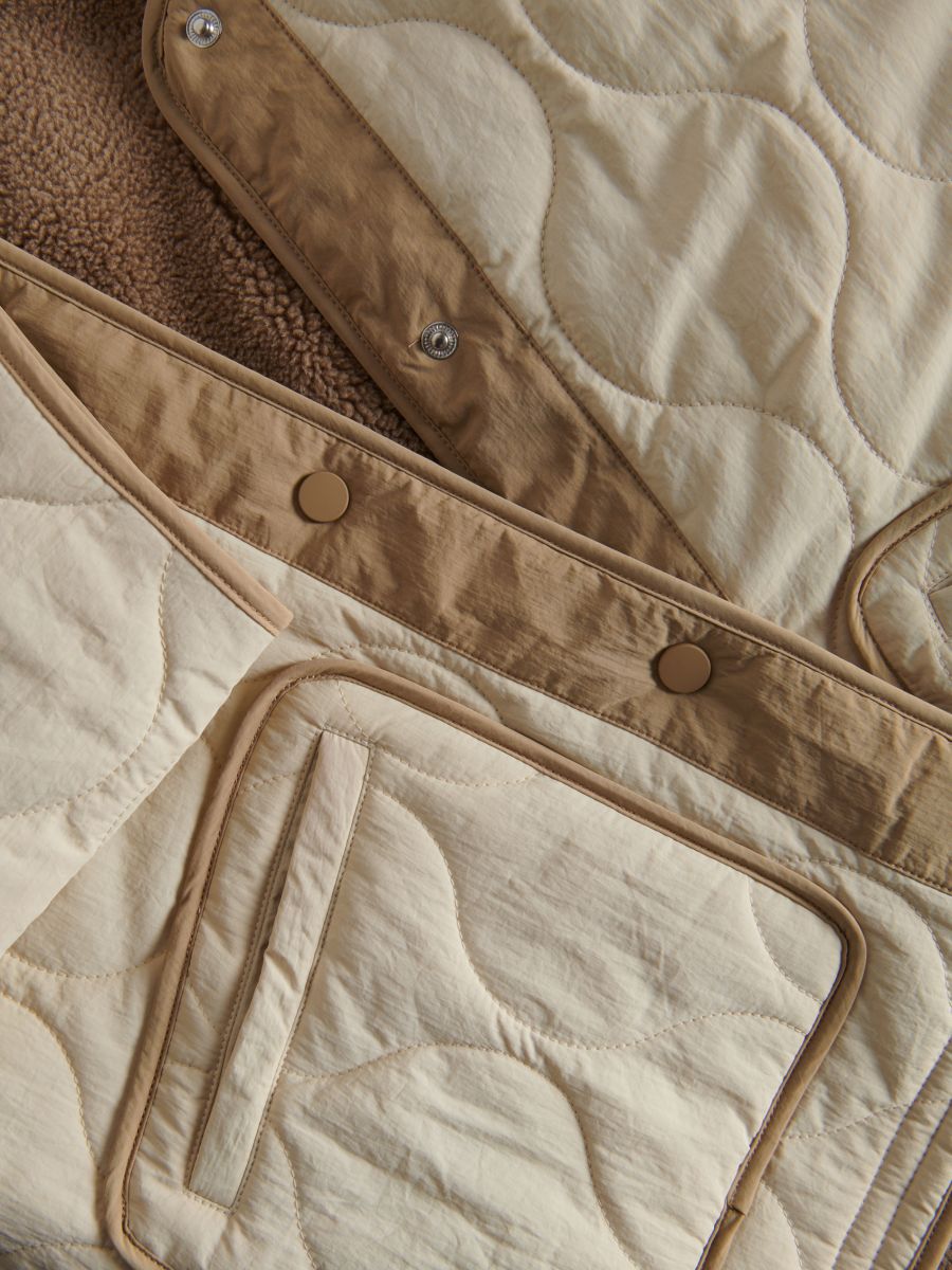 Oversized padded jacket Farbe beige - RESERVED - 2196T-02X