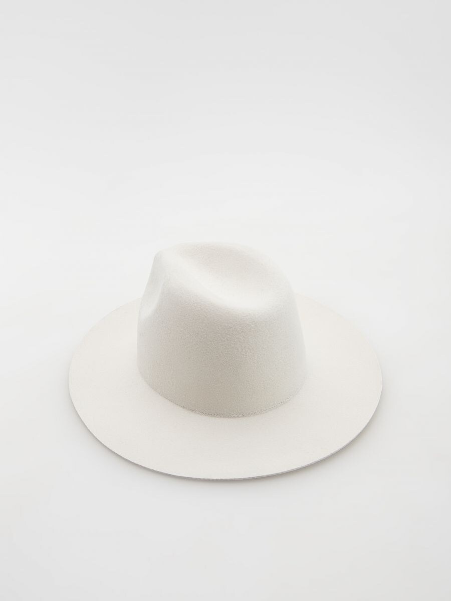 Off white fedora hat discount