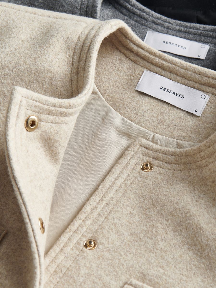 Short jacket with pockets - nude - RESERVED - 7