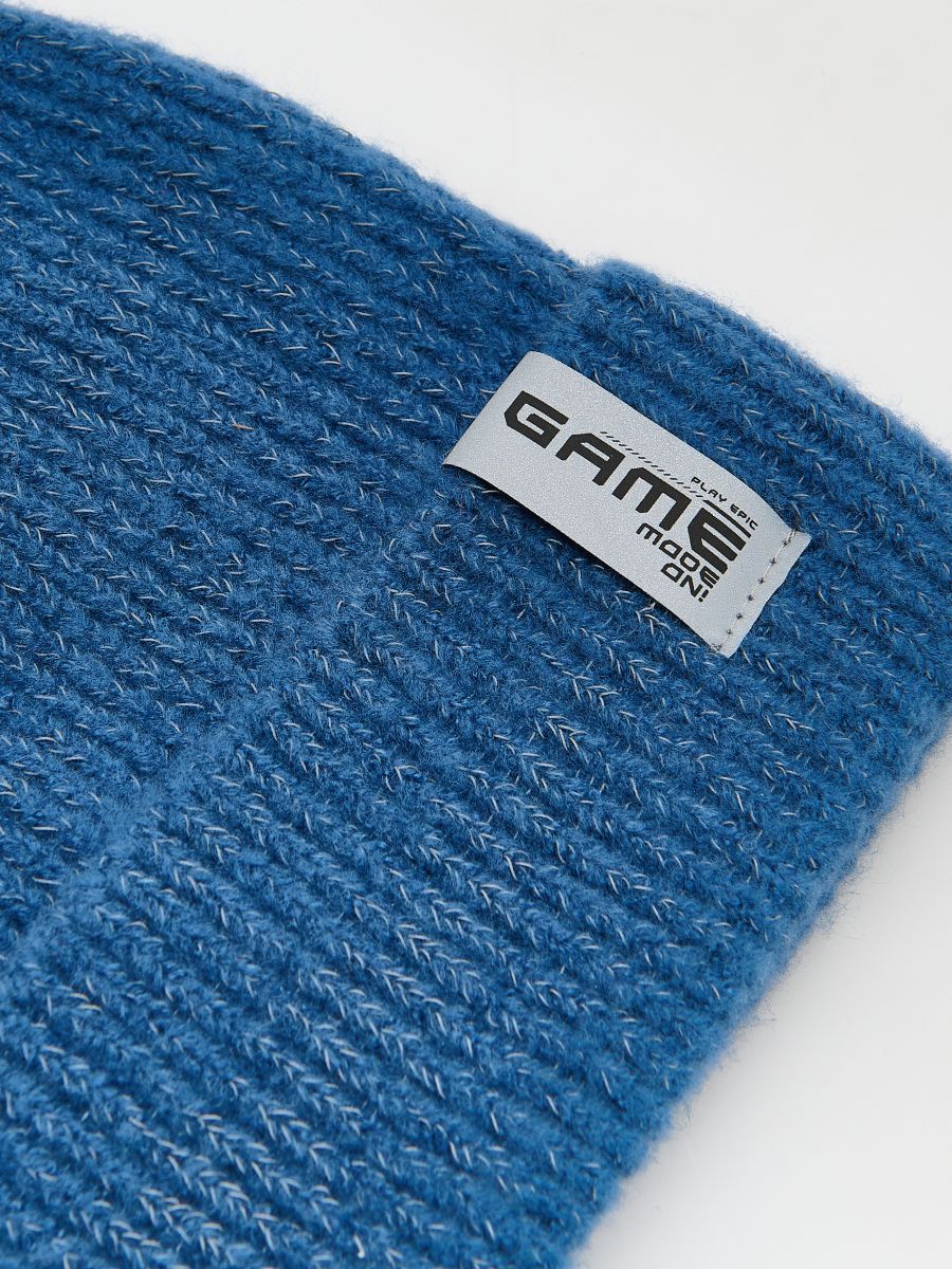 Beanie met patch - blauw - RESERVED - 2