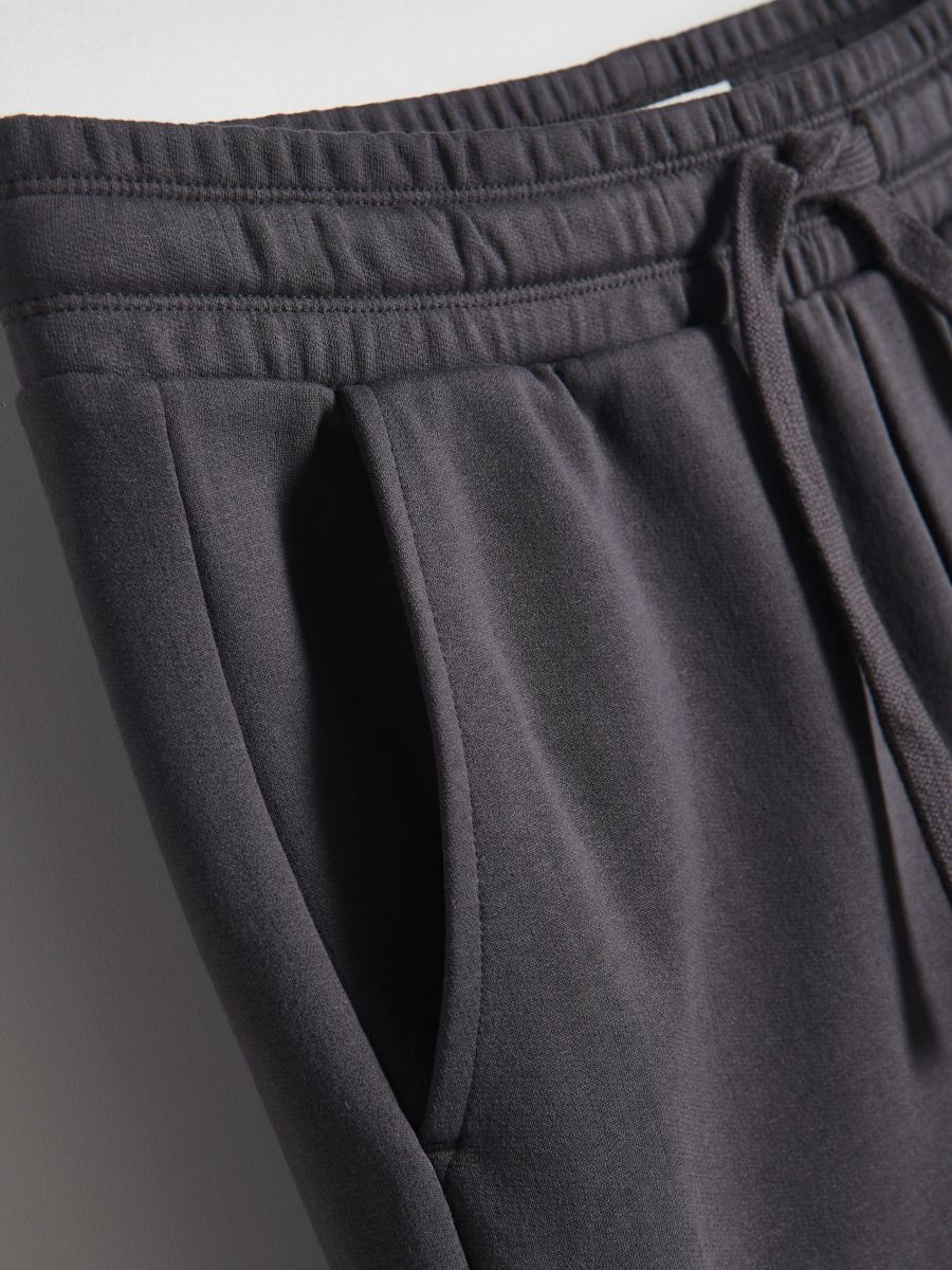 Short tracksuit bottoms - dark grey - RESERVED - 5