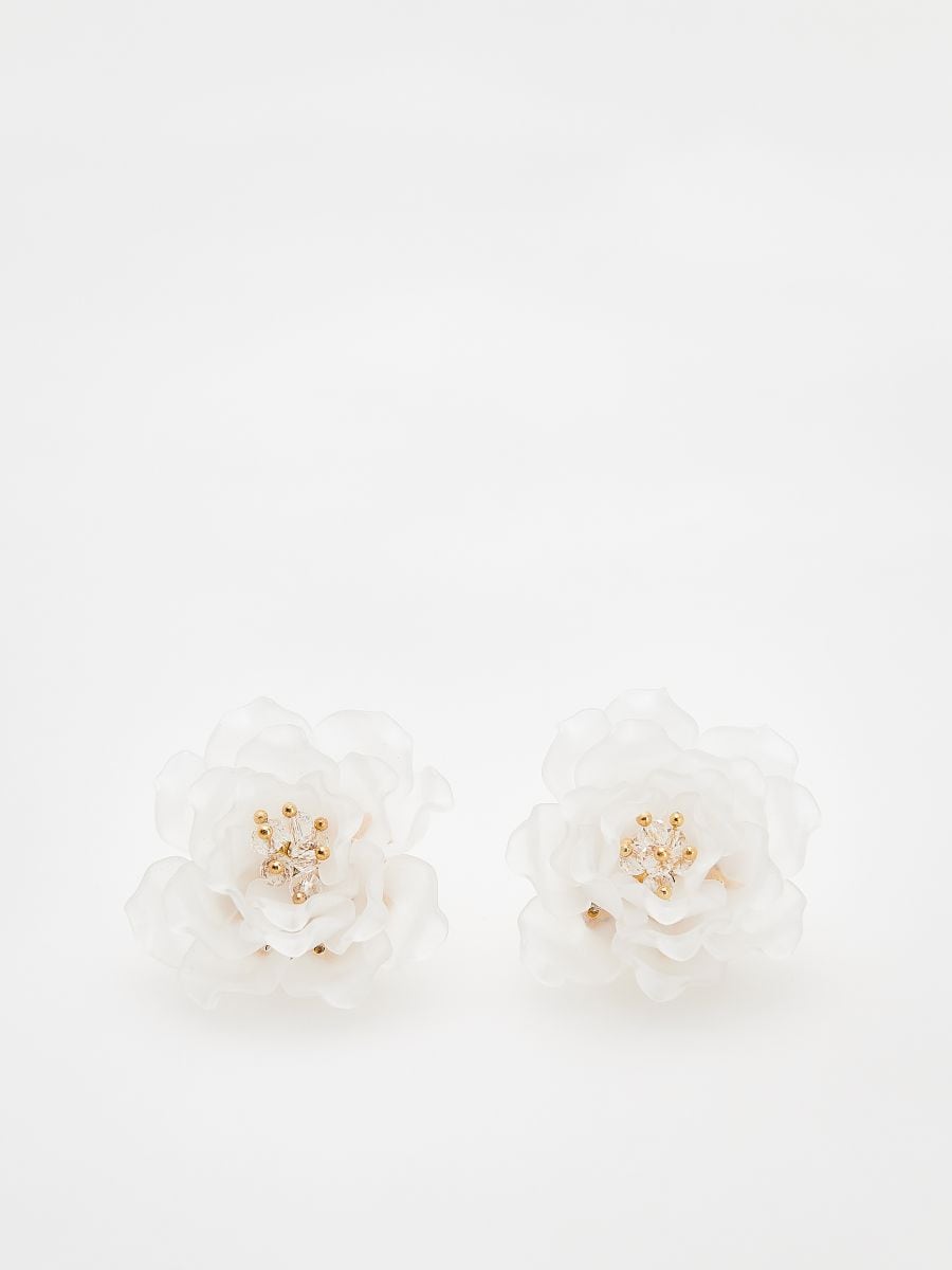 Earrings with floral motif - cream - RESERVED