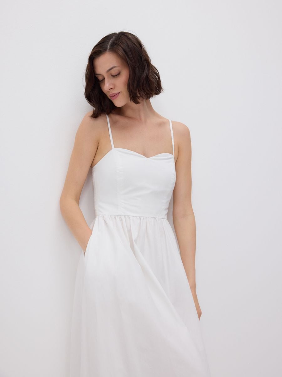 Midikleid aus Baumwolle - weiß - RESERVED