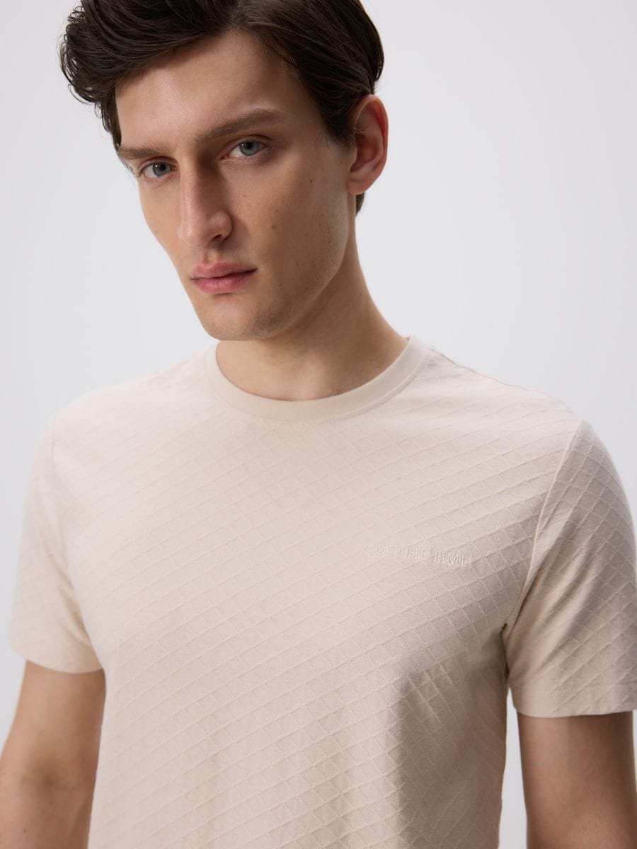 Slim fit structural T-shirt - nude - RESERVED