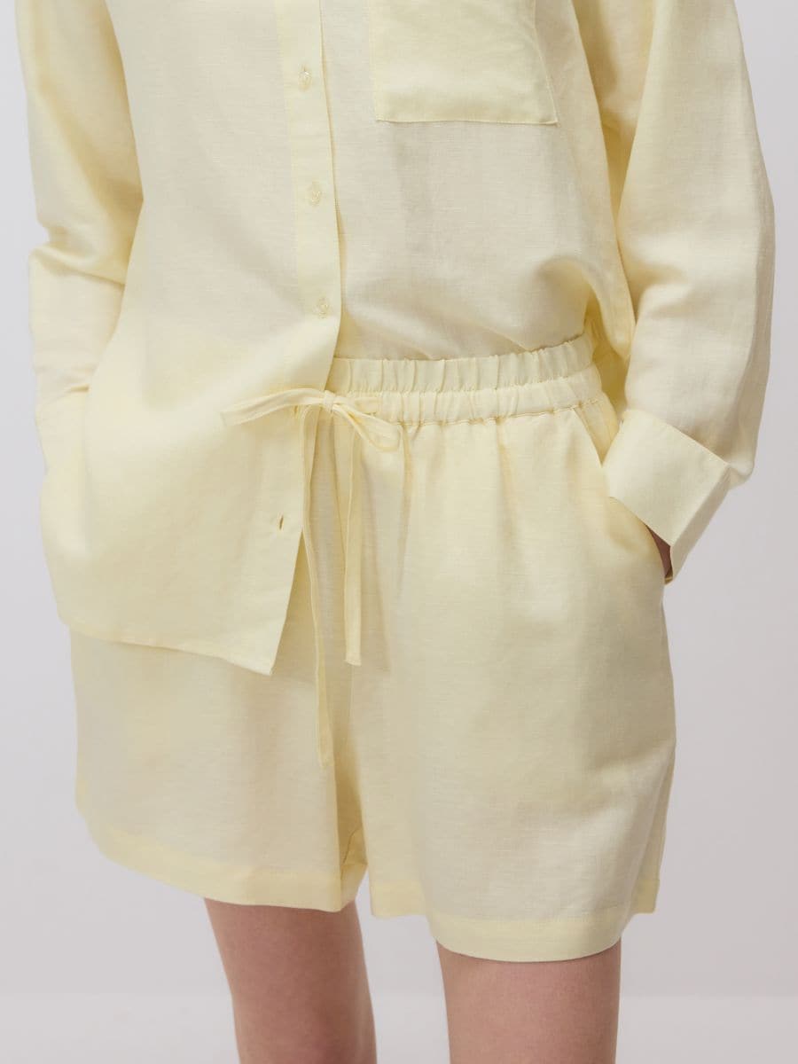 Shorts with linen blend - light yellow - RESERVED - 2