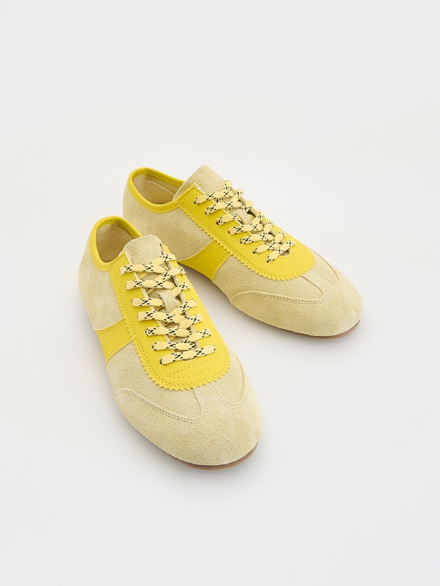 Zamszowe sneakersy Kolor jasnożółty - RESERVED - 275CP-10X