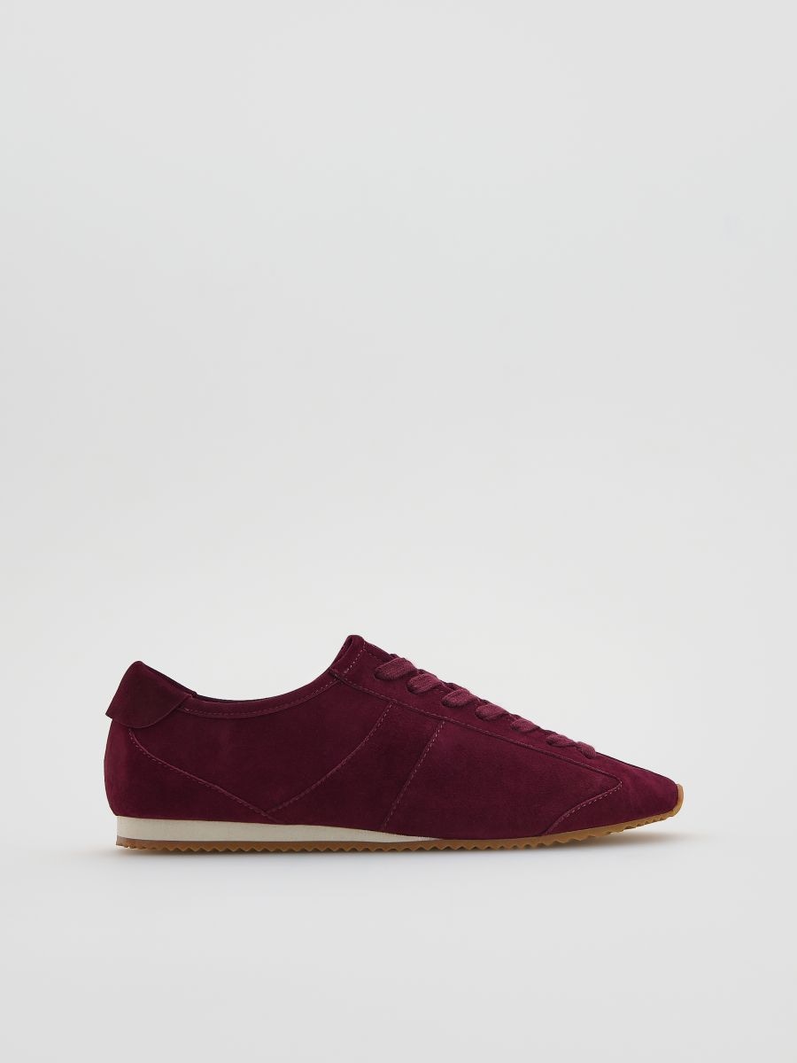 Zamszowe sneakersy - mahoniowy - RESERVED