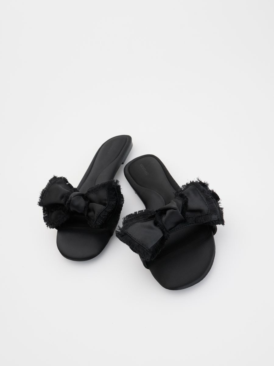 Sliders with bow detail - black - RESERVED - 2