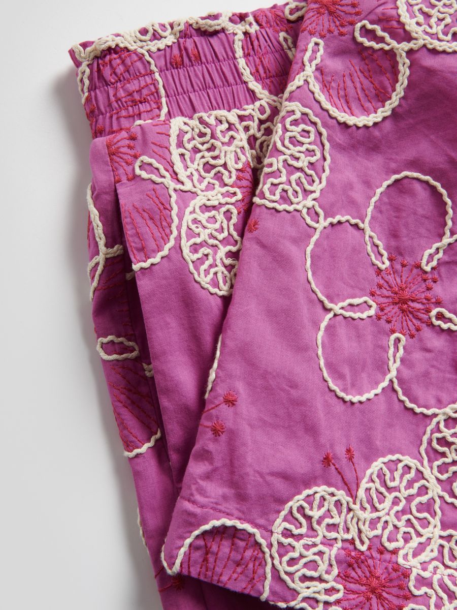 Shorts with embroidered pattern - multicolor - RESERVED - 6